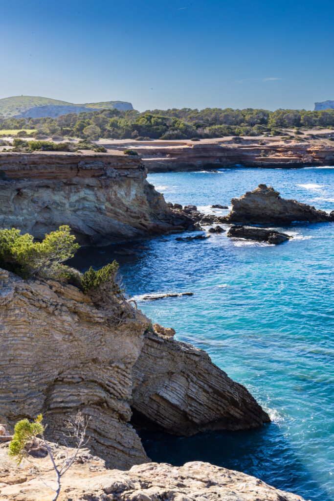 Ibiza en famille avec enfant : vraiment une bonne idée ? (que faire + conseils) randonnee ibiza avec enfant