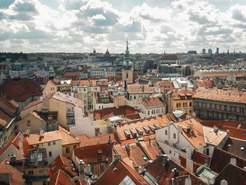 3 jours à Prague : l'itinéraire complet pour un city trip inoubliable vue sur les toits prague